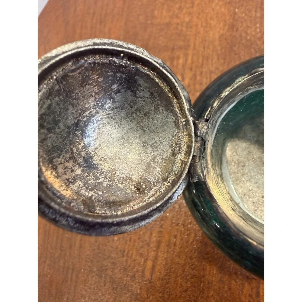 VTG  Sterling silver Plated Dark Jade Pill/ Trinket/ Snuff Green Jade Glass Jar